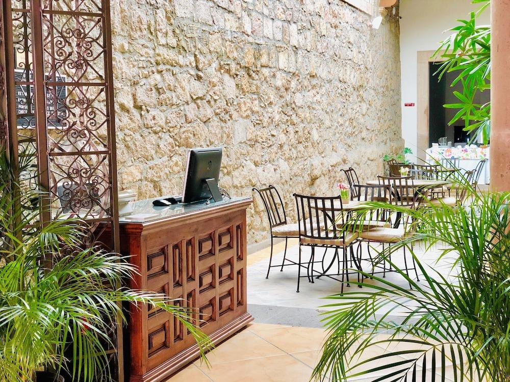 Hotel Expres By Hosting House موروليا المظهر الخارجي الصورة