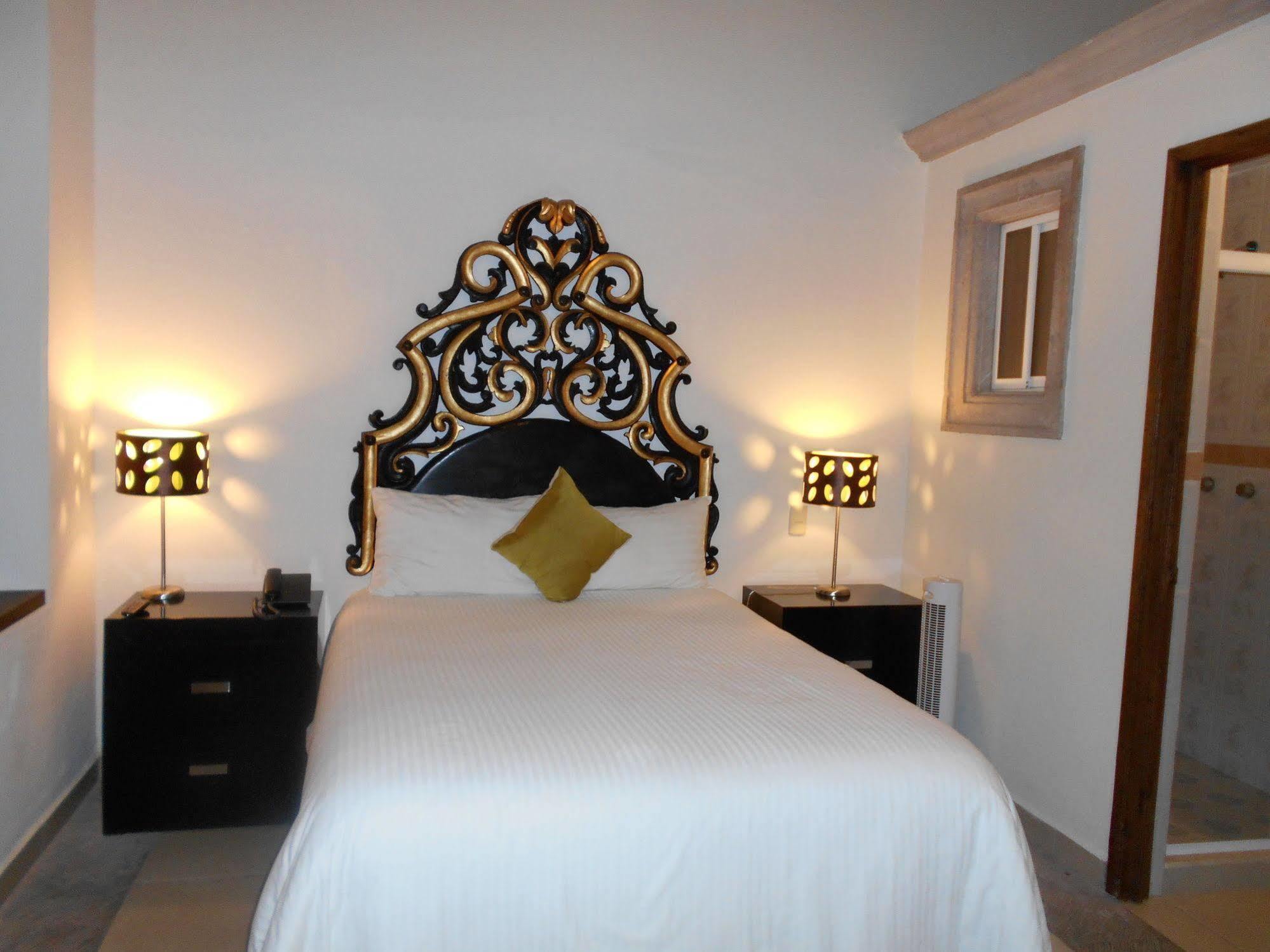 Hotel Expres By Hosting House موروليا المظهر الخارجي الصورة