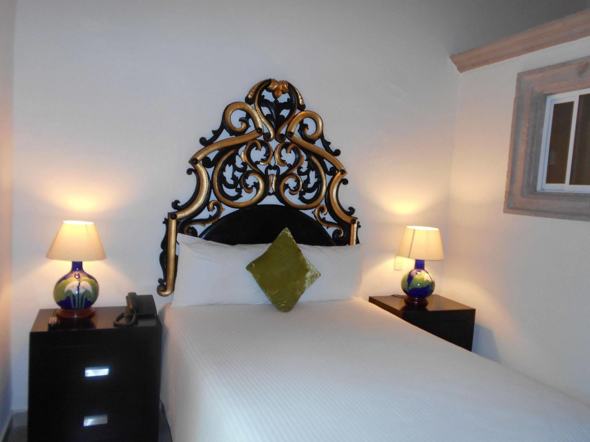 Hotel Expres By Hosting House موروليا المظهر الخارجي الصورة