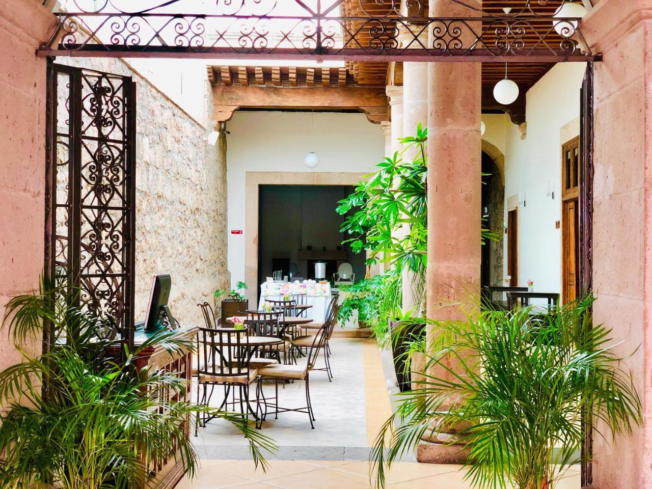 Hotel Expres By Hosting House موروليا المظهر الخارجي الصورة